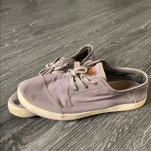 TOMS SIZE 7.5 women’s